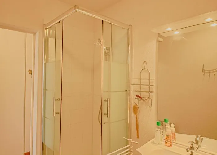 Capo Rosso Sanguinaires * אז'אקסיו